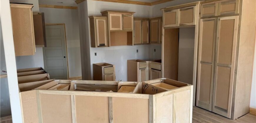 623 E 13th Street, Kearney, MO 64060