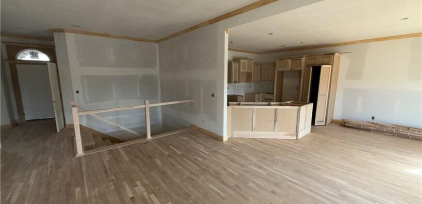 623 E 13th Street, Kearney, MO 64060