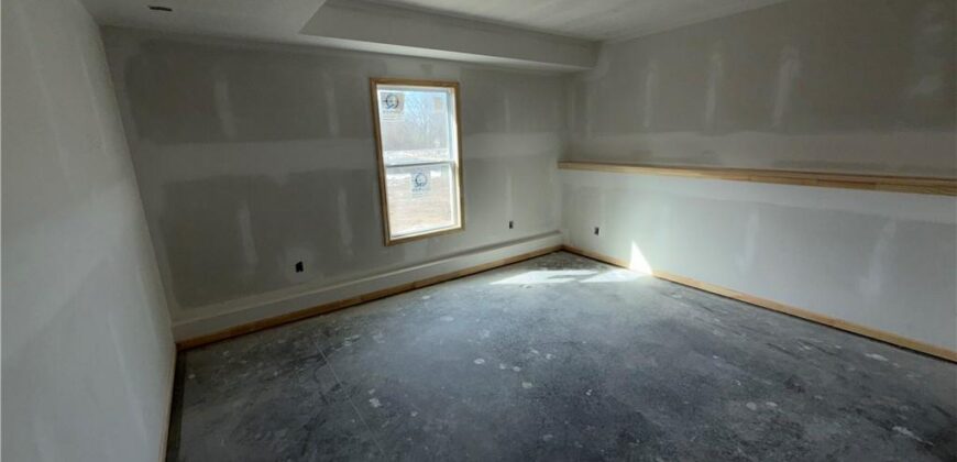 623 E 13th Street, Kearney, MO 64060
