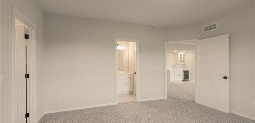 1548 Timber Ridge Drive, Liberty, MO 64068