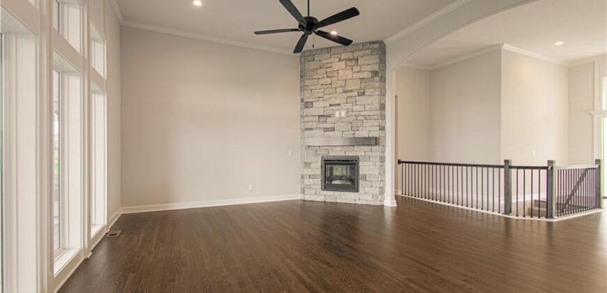 1548 Timber Ridge Drive, Liberty, MO 64068