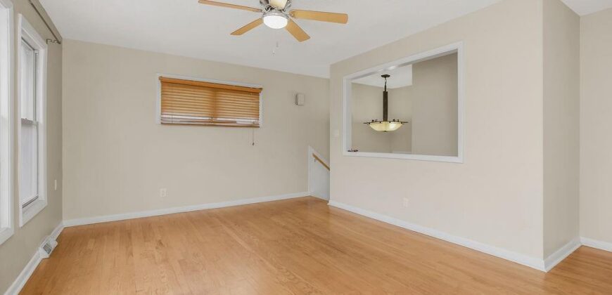419 NW North Shore Drive, Lake Waukomis, MO 64151