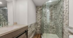 419 NW North Shore Drive, Lake Waukomis, MO 64151