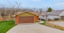 419 NW North Shore Drive, Lake Waukomis, MO 64151