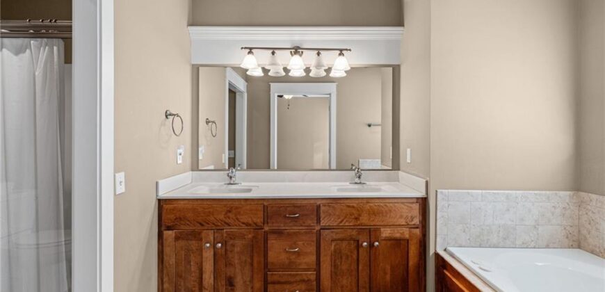 407 E 30th Avenue, North Kansas City, MO 64116