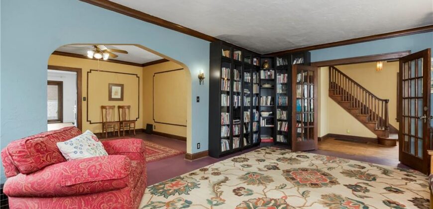 2120 Gentry Street, North Kansas City, MO 64116