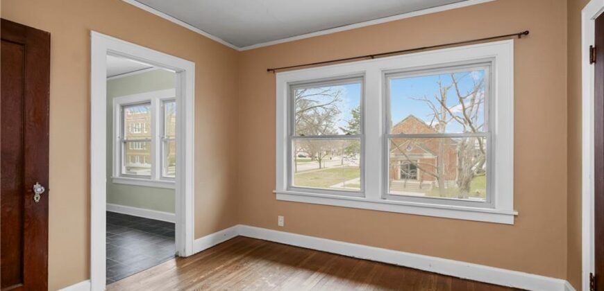 2120 Gentry Street, North Kansas City, MO 64116