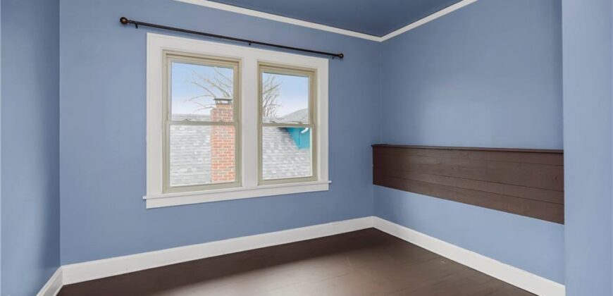 2120 Gentry Street, North Kansas City, MO 64116