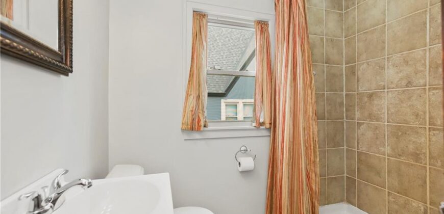 2120 Gentry Street, North Kansas City, MO 64116