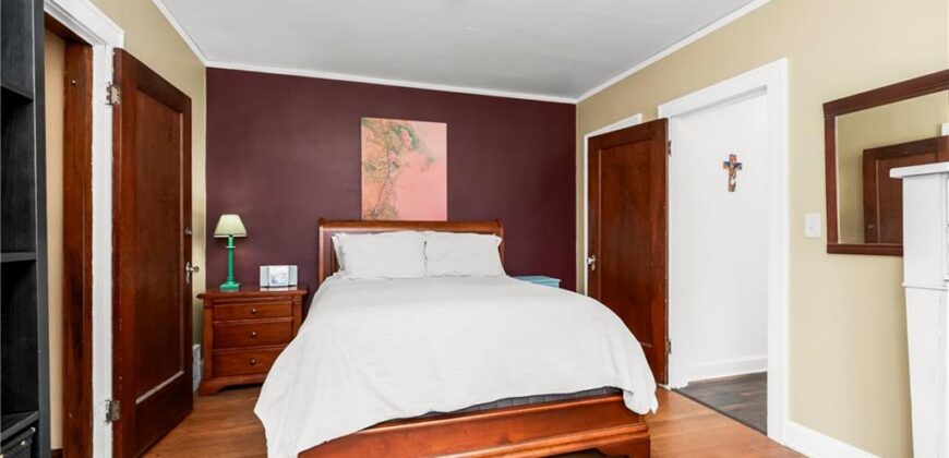 2120 Gentry Street, North Kansas City, MO 64116