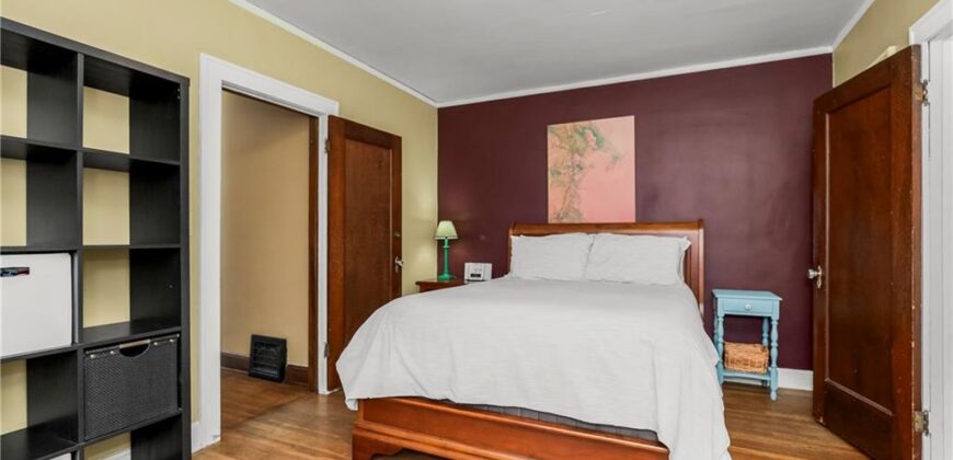 2120 Gentry Street, North Kansas City, MO 64116