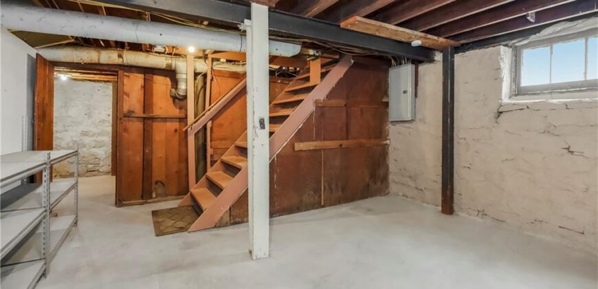 2120 Gentry Street, North Kansas City, MO 64116