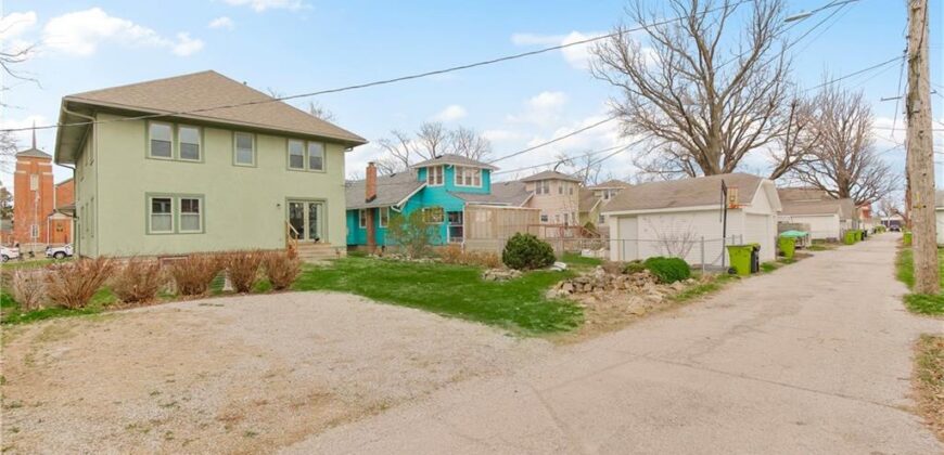 2120 Gentry Street, North Kansas City, MO 64116