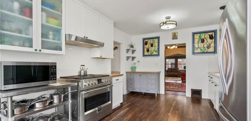 2120 Gentry Street, North Kansas City, MO 64116