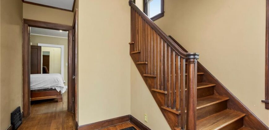 2120 Gentry Street, North Kansas City, MO 64116