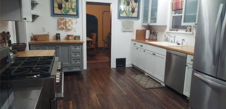 2120 Gentry Street, North Kansas City, MO 64116