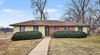 829 NW 69th Street, Kansas City, MO 64118