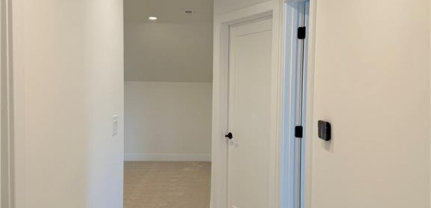 7735 N DONNELLY Avenue, Kansas City, MO 64158