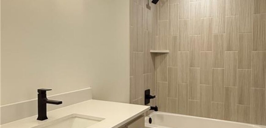 7735 N DONNELLY Avenue, Kansas City, MO 64158