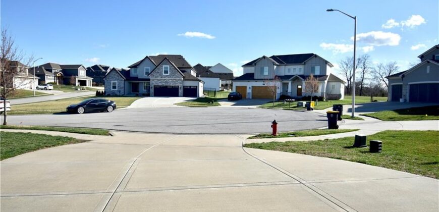 8218 NE 90th Street, Kansas City, MO 64157
