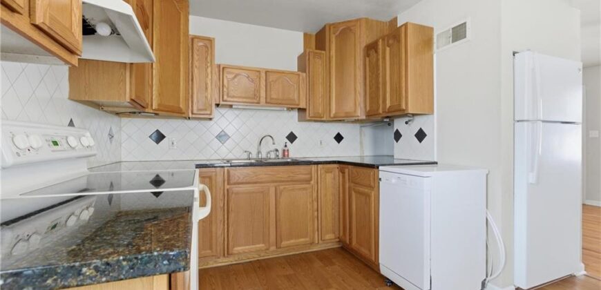 899 Williams Street, Excelsior Springs, MO 64024