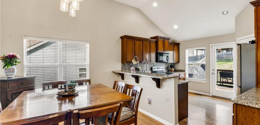 10201 N Willow Avenue, Kansas City, MO 64157