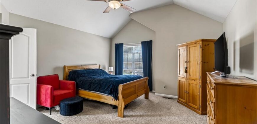 10201 N Willow Avenue, Kansas City, MO 64157