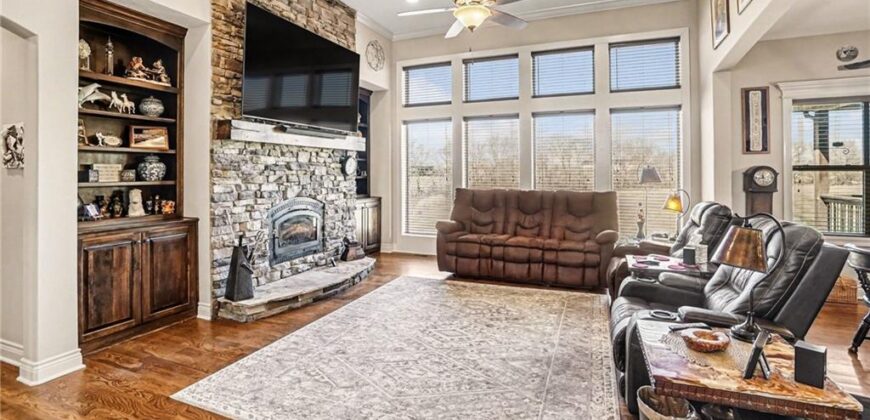 18401 SSR-W Highway, Smithville, MO 64089