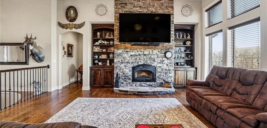18401 SSR-W Highway, Smithville, MO 64089