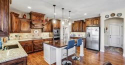 18401 SSR-W Highway, Smithville, MO 64089