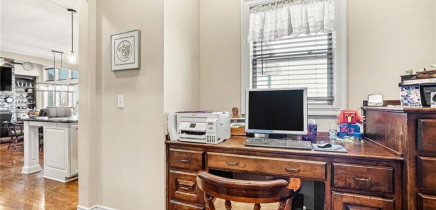 18401 SSR-W Highway, Smithville, MO 64089