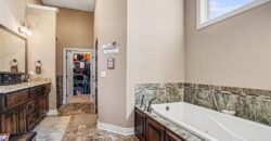 18401 SSR-W Highway, Smithville, MO 64089