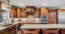 18401 SSR-W Highway, Smithville, MO 64089