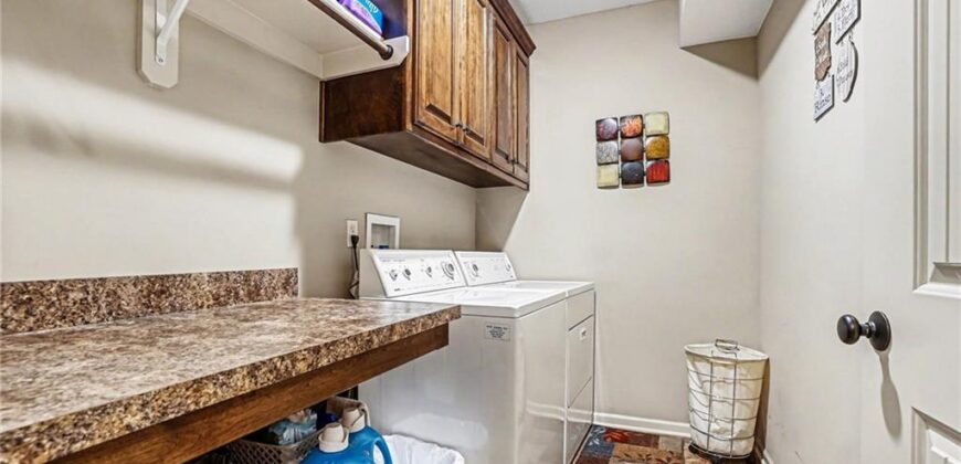 18401 SSR-W Highway, Smithville, MO 64089