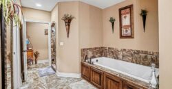 18401 SSR-W Highway, Smithville, MO 64089
