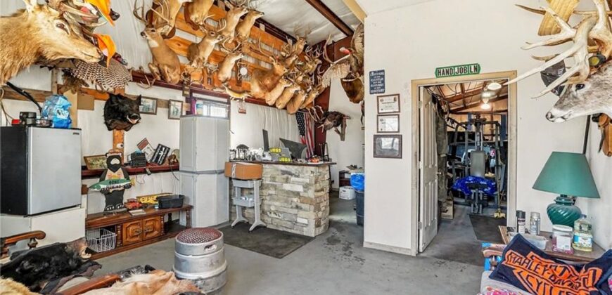 18401 SSR-W Highway, Smithville, MO 64089