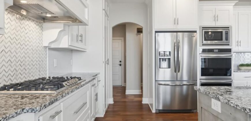 10231 N Kansas Avenue, Kansas City, MO 64155
