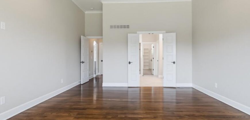 10231 N Kansas Avenue, Kansas City, MO 64155