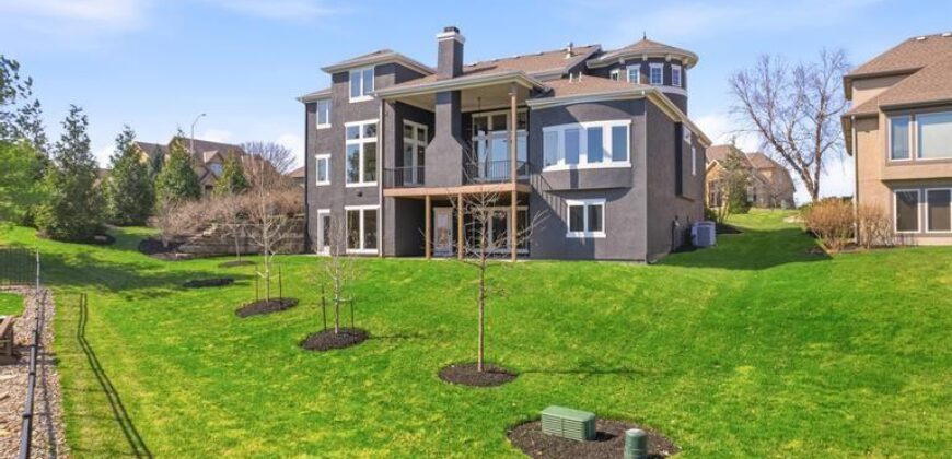 10231 N Kansas Avenue, Kansas City, MO 64155