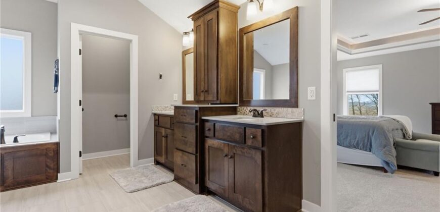 11201 N Wabash Avenue, Kansas City, MO 64155