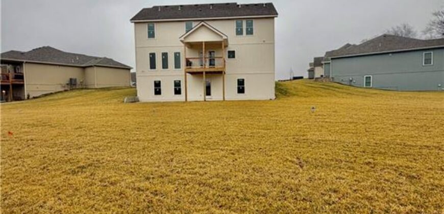 1972 Longview Drive, Liberty, MO 64068