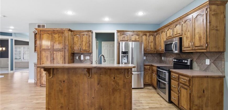 3812 NE 94th Terrace, Kansas City, MO 64156