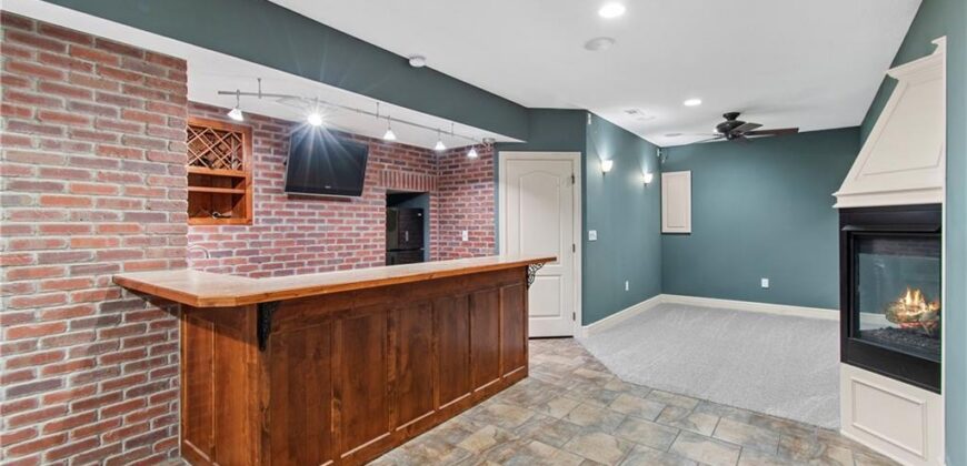 3812 NE 94th Terrace, Kansas City, MO 64156