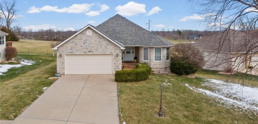 202 Prairie Rose Circle, Smithville, MO 64089