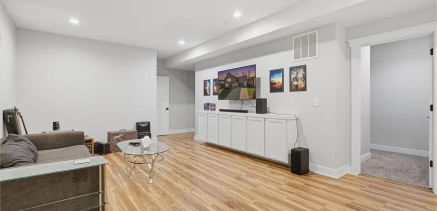 503 NE 100th Street, Kansas City, MO 64155