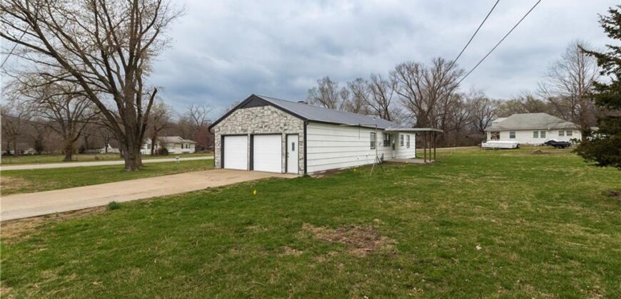 5317 Waukomis Drive, Kansas City, MO 64151