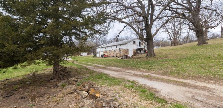 5317 Waukomis Drive, Kansas City, MO 64151