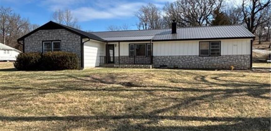 5317 Waukomis Drive, Kansas City, MO 64151