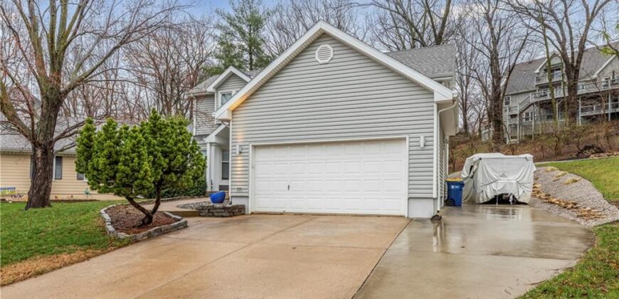 304 Lancelot Drive, Liberty, MO 64068