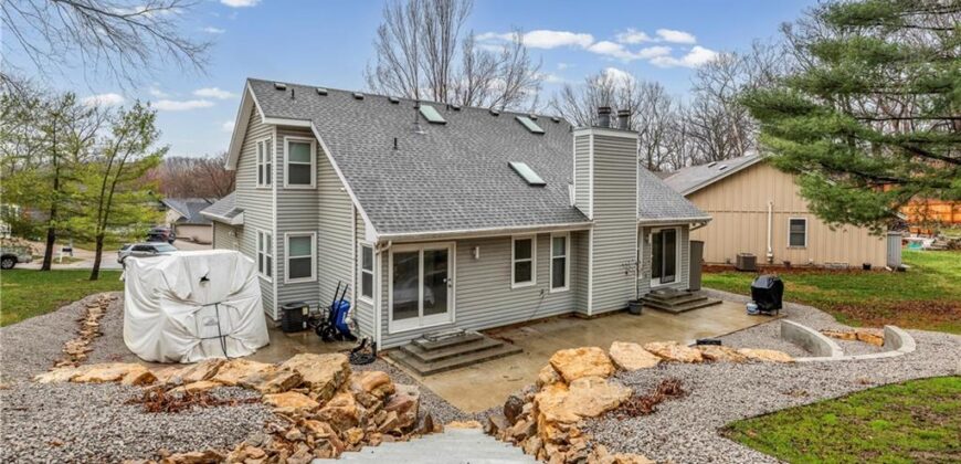 304 Lancelot Drive, Liberty, MO 64068